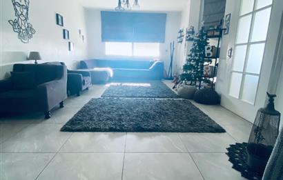 Kumbahçe'de Deniz ve Kale Manzaralı, Eşyalı 3+1 Dubleks Kiralık