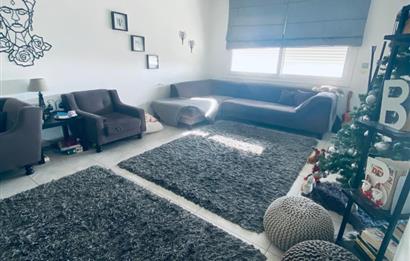 Kumbahçe'de Deniz ve Kale Manzaralı, Eşyalı 3+1 Dubleks Kiralık
