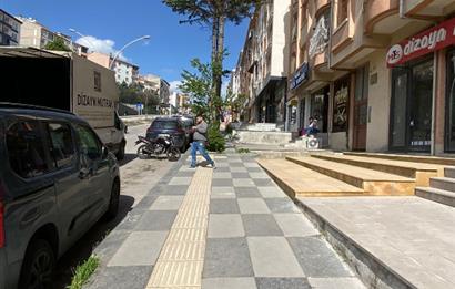 Gölbaşı Cumhuriyet Caddesi satılık İş Yeri - Yatırımlık Fırsat