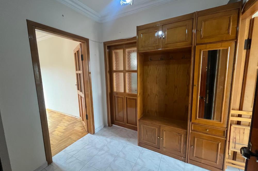 ACIBADEM İKBALİYE'DE NEZİH SOKAKTA 2+1 KİRALIK DAİRE
