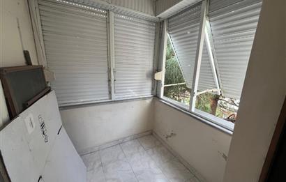 ACIBADEM İKBALİYE'DE NEZİH SOKAKTA 2+1 KİRALIK DAİRE