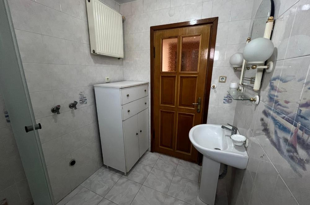 ACIBADEM İKBALİYE'DE NEZİH SOKAKTA 2+1 KİRALIK DAİRE