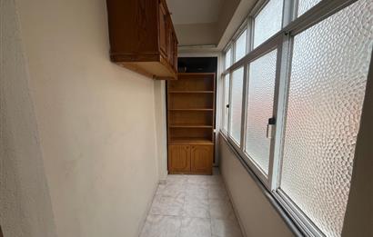 ACIBADEM İKBALİYE'DE NEZİH SOKAKTA 2+1 KİRALIK DAİRE