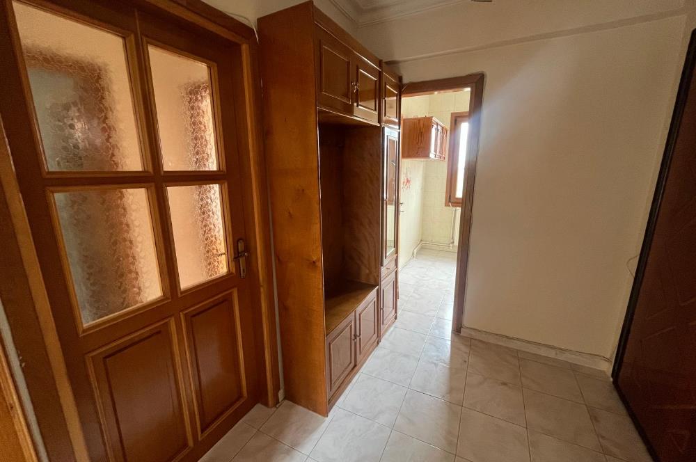 ACIBADEM İKBALİYE'DE NEZİH SOKAKTA 2+1 KİRALIK DAİRE