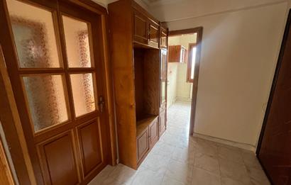 ACIBADEM İKBALİYE'DE NEZİH SOKAKTA 2+1 KİRALIK DAİRE
