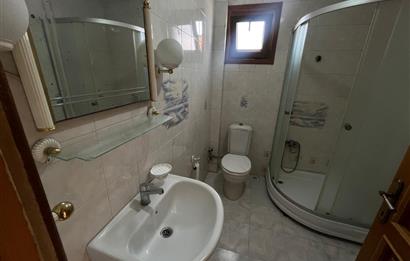 ACIBADEM İKBALİYE'DE NEZİH SOKAKTA 2+1 KİRALIK DAİRE