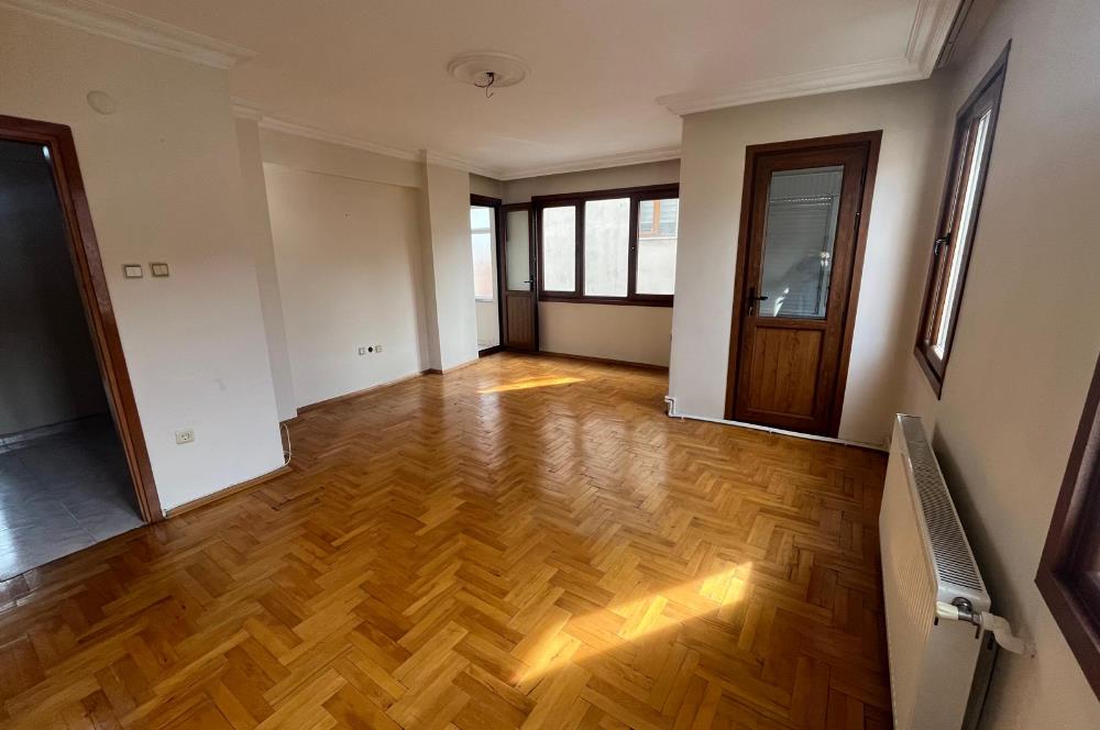 ACIBADEM İKBALİYE'DE NEZİH SOKAKTA 2+1 KİRALIK DAİRE