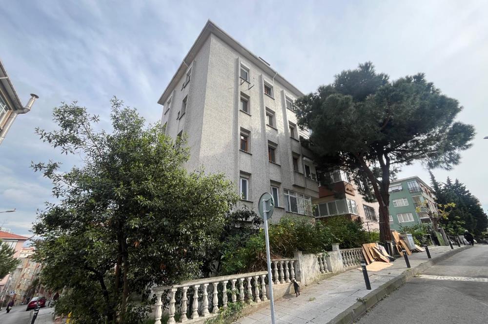 ACIBADEM İKBALİYE'DE NEZİH SOKAKTA 2+1 KİRALIK DAİRE