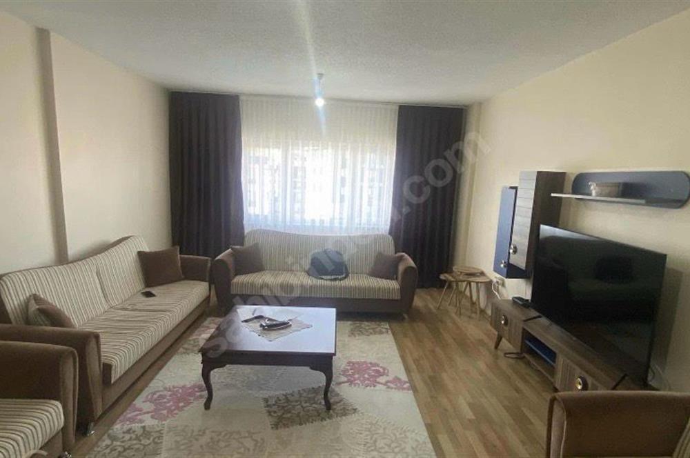 Pendik Zümrüt Sitesi'nde Satılık Geniş 3+1 Daire