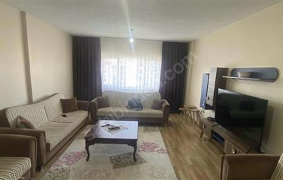 Pendik Zümrüt Sitesi'nde Satılık Geniş 3+1 Daire