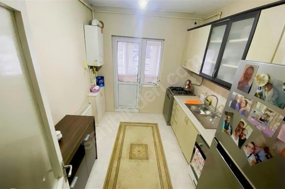 Pendik Zümrüt Sitesi'nde Satılık Geniş 3+1 Daire