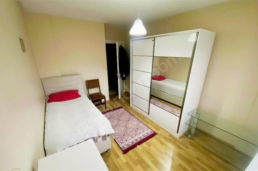 Pendik Zümrüt Sitesi'nde Satılık Geniş 3+1 Daire
