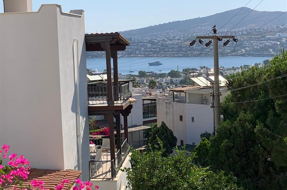 Gündoğan'da Begonviller içinde 3+1 Kiralık Villa