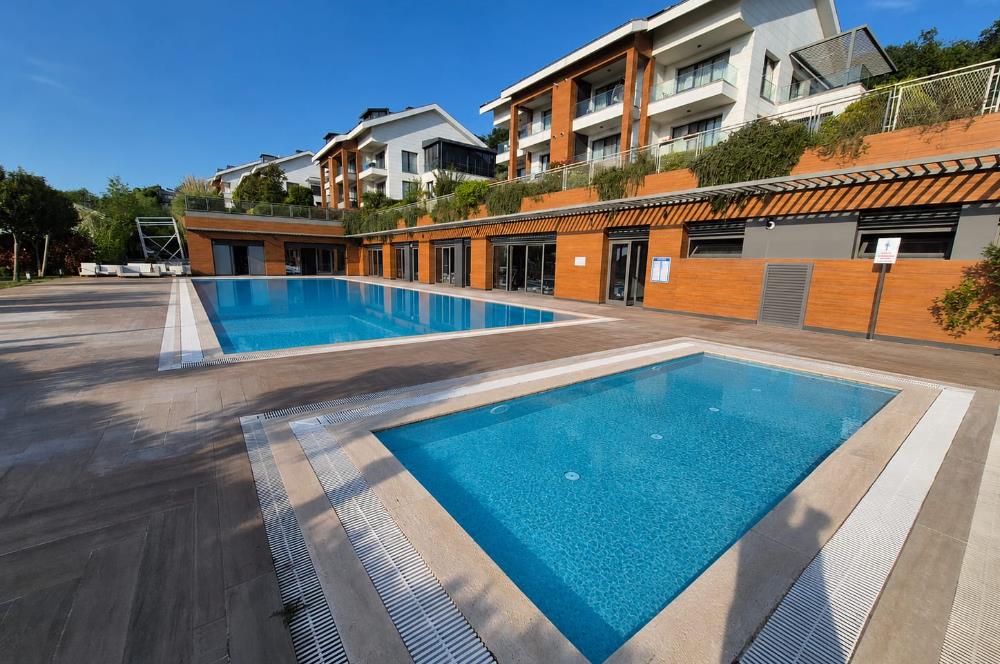 Terrace Vadi Sitesi'nde Kiralık 3+1 Çatı Dubleksi