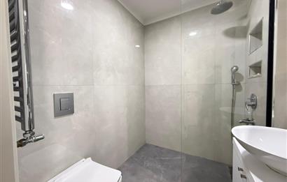 GÖKMAHAL SİTESİNDE METRO YANI BAŞINDA MODERN TASARIM 2+1 ARA KAT