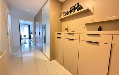 GÖKMAHAL SİTESİNDE METRO YANI BAŞINDA MODERN TASARIM 2+1 ARA KAT