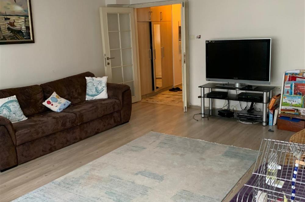 ACIBADEM GÜVENLİKLİ SİTE İÇİNDE MERKEZİ LOKASYONDA SATILIK 3+1 ARA KAT DAİRE