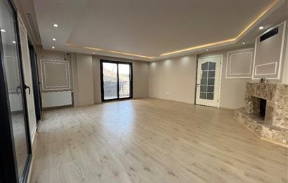 Bornova Atatürk Mahallesinde Şömineli, Jakuzili, 5+2 Villa