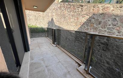 Bornova Atatürk Mahallesinde Şömineli, Jakuzili, 5+2 Villa