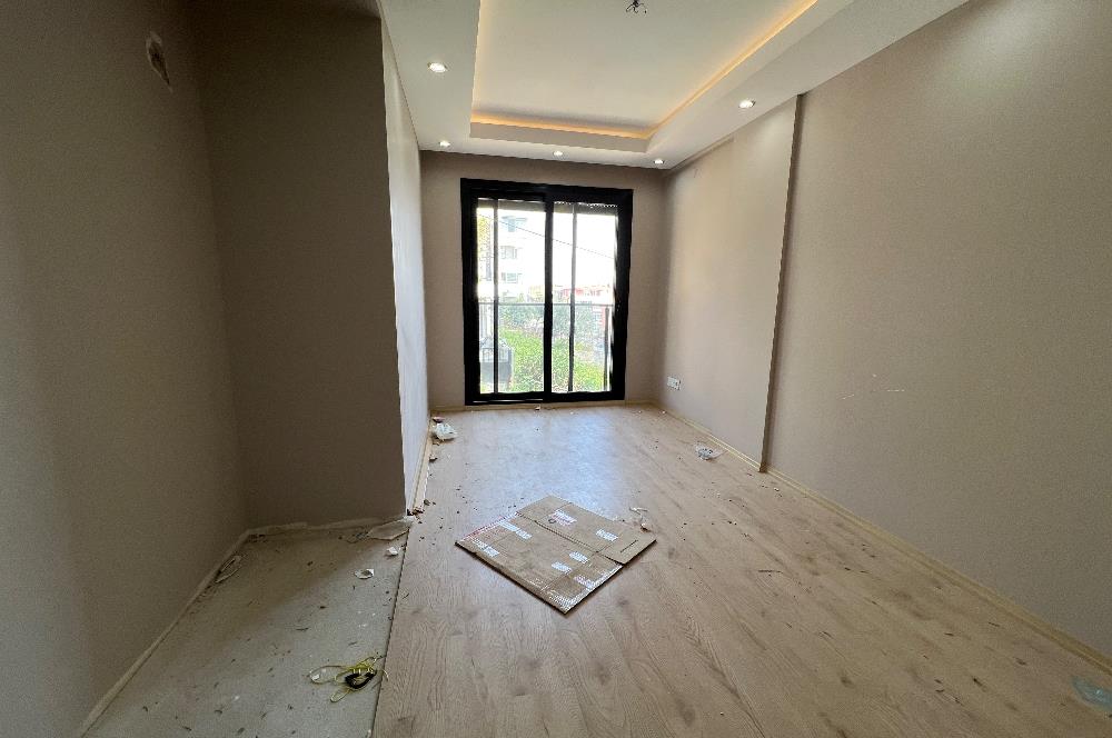 Bornova Atatürk Mahallesinde Şömineli, Jakuzili, 5+2 Villa