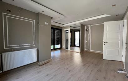 Bornova Atatürk Mahallesinde Şömineli, Jakuzili, 5+2 Villa