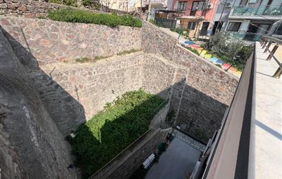Bornova Atatürk Mahallesinde Şömineli, Jakuzili, 5+2 Villa