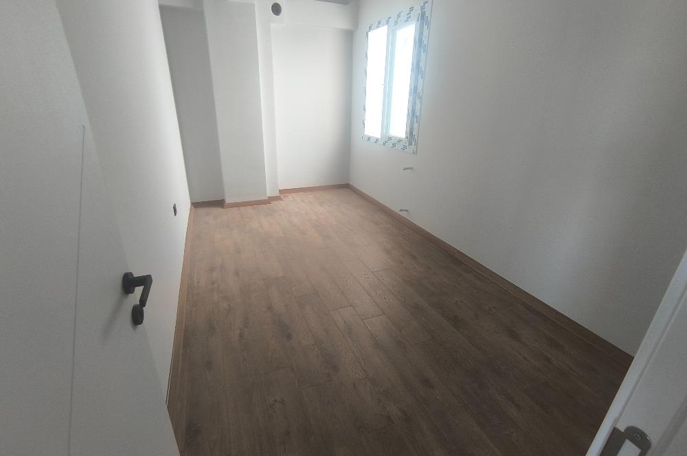 Çiğli'de Sıfır Bina 2+1 Amerikan Mutfaklı Satılık Daire
