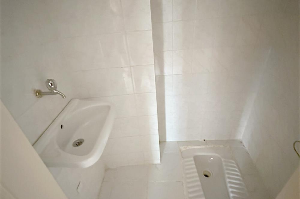 ÇEKMEKÖY MERKEZ MAH. SATILIK 90 M2 3 + 1 DAİRE