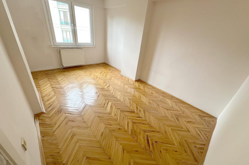 ÇEKMEKÖY MERKEZ MAH. SATILIK 90 M2 3 + 1 DAİRE