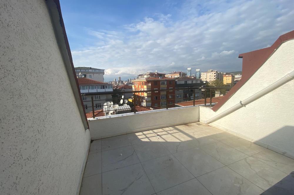MALTEPE BAĞLARBAŞINDA SATILIK 3+1 DENİZ MANZARALI ÜST DUBLEX