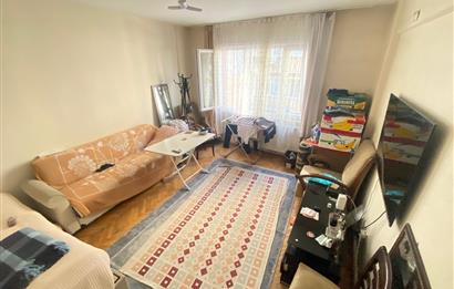 FATİH KARAGÜMRÜKTE SATILIK GENİŞ 2+1 DAİRE