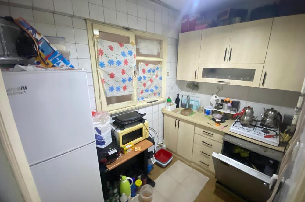 FATİH KARAGÜMRÜKTE SATILIK GENİŞ 2+1 DAİRE