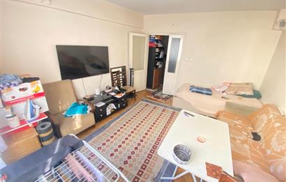 FATİH KARAGÜMRÜKTE SATILIK GENİŞ 2+1 DAİRE