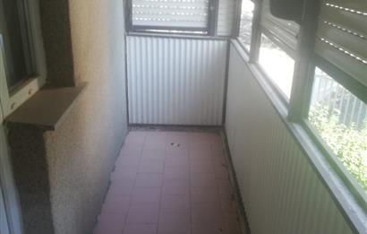 Ataşehir İnönü Mah. Özlem Sitesinde Satılık 2+1 Yatırımlık Daire