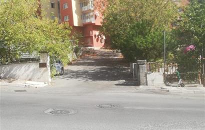 Ataşehir İnönü Mah. Özlem Sitesinde Satılık 2+1 Yatırımlık Daire