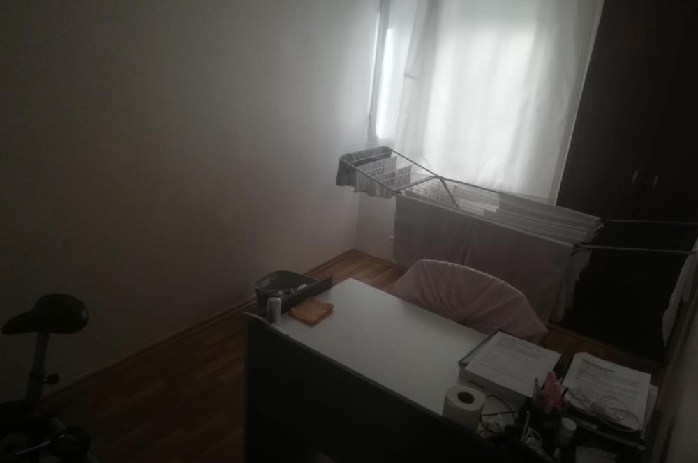 Ataşehir İnönü Mah. Özlem Sitesinde Satılık 2+1 Yatırımlık Daire