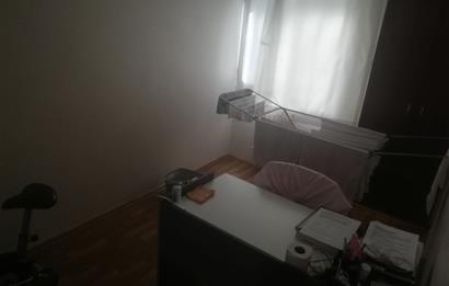 Ataşehir İnönü Mah. Özlem Sitesinde Satılık 2+1 Yatırımlık Daire