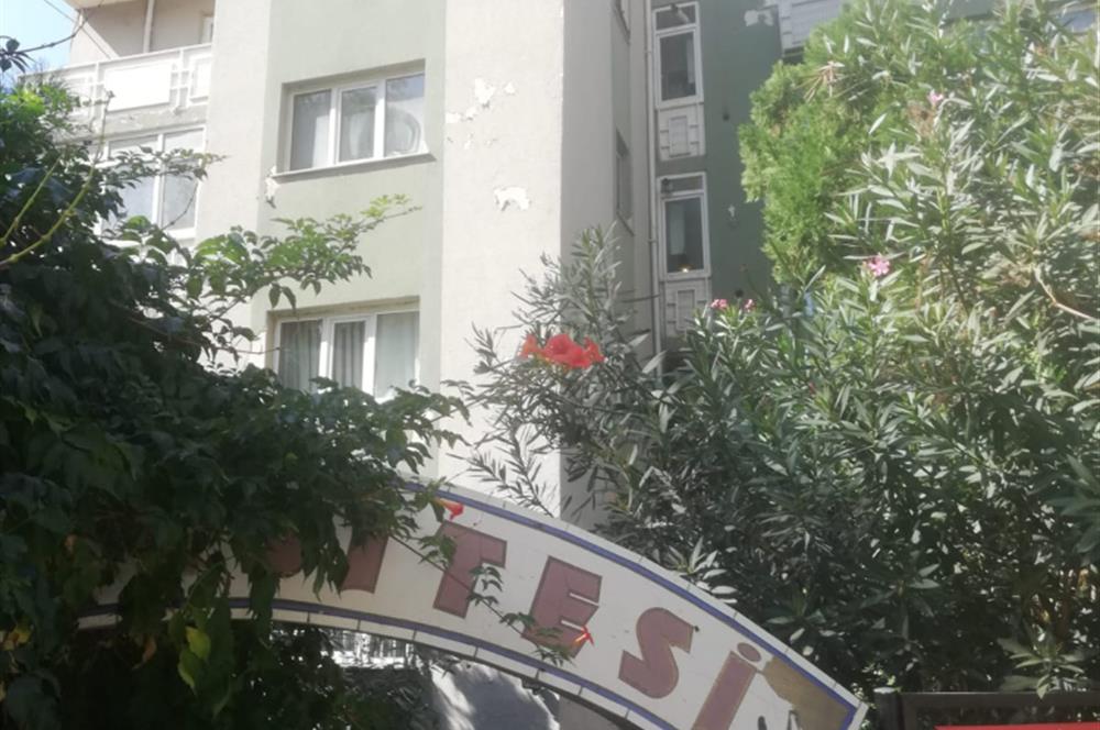 Ataşehir İnönü Mah. Özlem Sitesinde Satılık 2+1 Yatırımlık Daire
