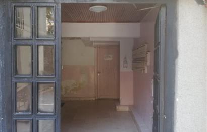 Ataşehir İnönü Mah. Özlem Sitesinde Satılık 2+1 Yatırımlık Daire