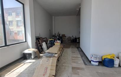 Cadde Üzerinde Kiralık: Dükkan Kurumsal Firmalara Özel