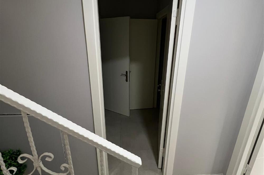 KARTAL YAKACIK ÇARŞI MAHALLESİ SATILIK %25 DÜKKAN
