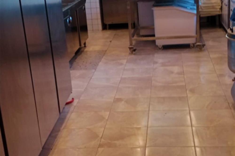 KARTAL YAKACIK ÇARŞI MAHALLESİ SATILIK %25 DÜKKAN