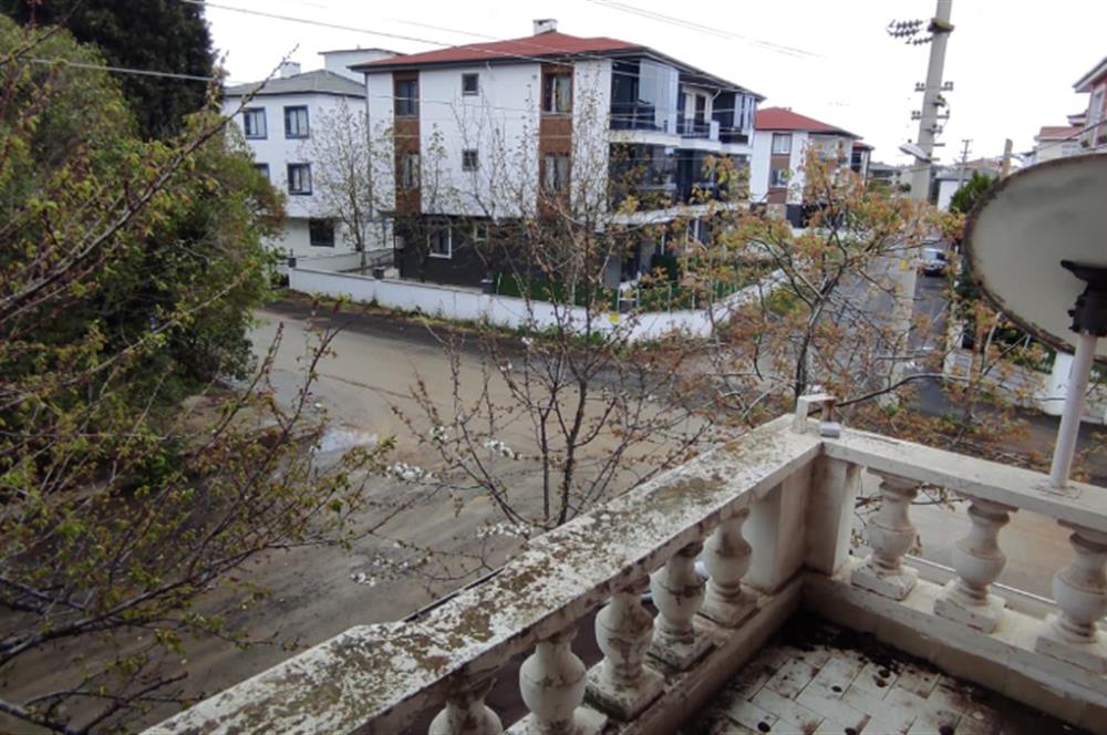 Kumbağ Merkez'de Sahile Yakın Yazlık Daire