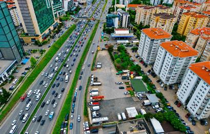 MALTEPE E-5 CEPHELİ 3,500M2 PRESTİJLİ TİCARİ ALAN KİRALIK İŞYERİ