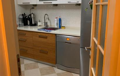 ACIBADEM GÜVENLİKLİ SİTE İÇİNDE MERKEZİ LOKASYONDA SATILIK 3+1 ARA KAT DAİRE