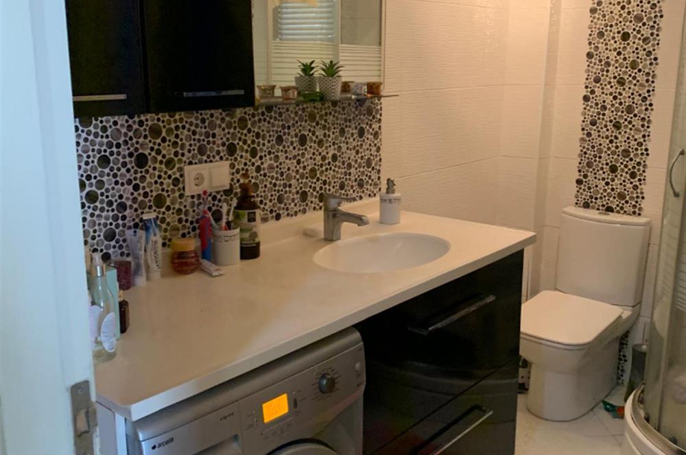 ACIBADEM GÜVENLİKLİ SİTE İÇİNDE MERKEZİ LOKASYONDA SATILIK 3+1 ARA KAT DAİRE