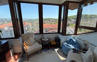 Güller Vadisi'nde Köşe Konumda Şerefiyeli Geniş Bahçeli Villa