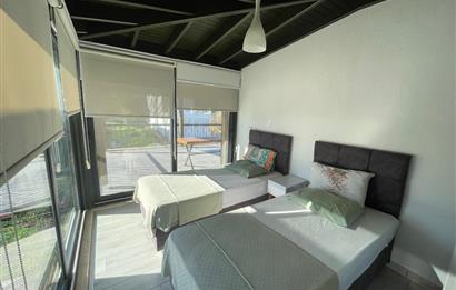 BODRUM AKYARLARDA PLAJLI SİTE İÇERİSİNDE  KİRALIK DAİRE