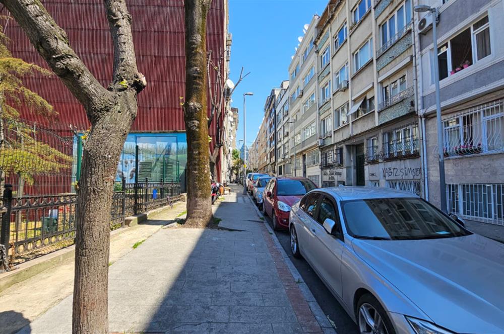 ŞİŞLİ / KURTULUŞ KUYULUBAĞ SOKAK SATILIK 3+1 DAİRE