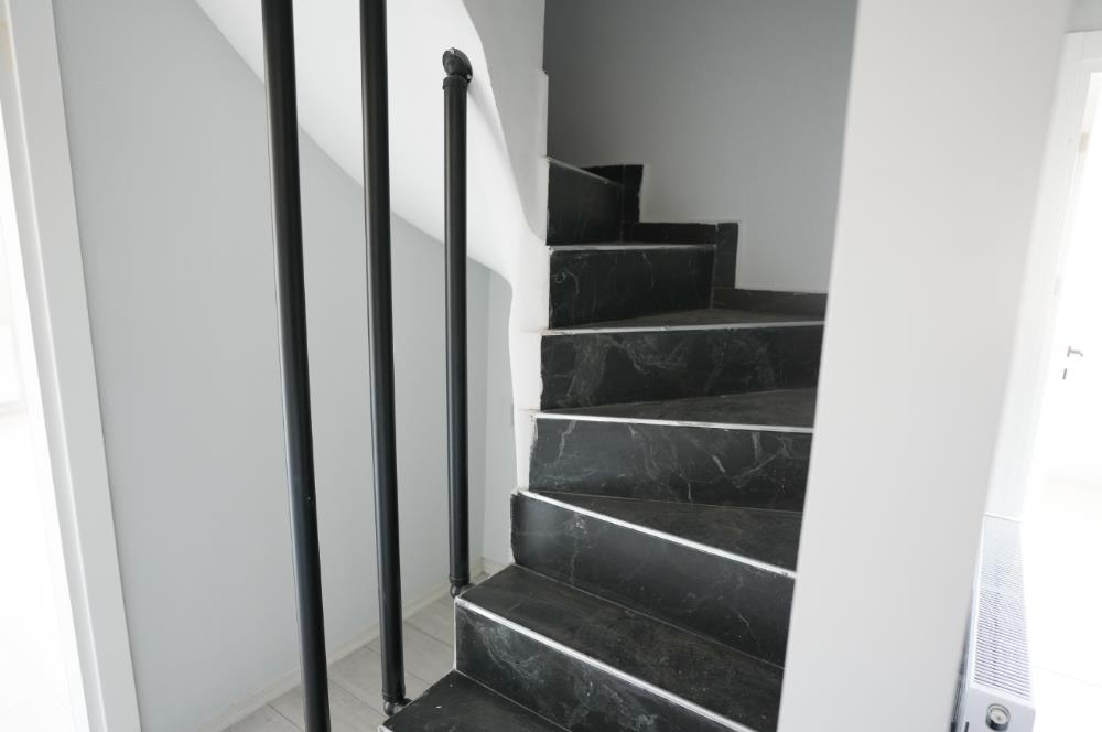 CENTURY 21'DEN ÇİFT BALKONLU VE EBEVEYN BANYOLU 3+1 DUBLEKS!